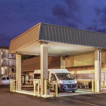 Days Inn By Wyndham Kenner/New Orleans Airport South 外观 照片