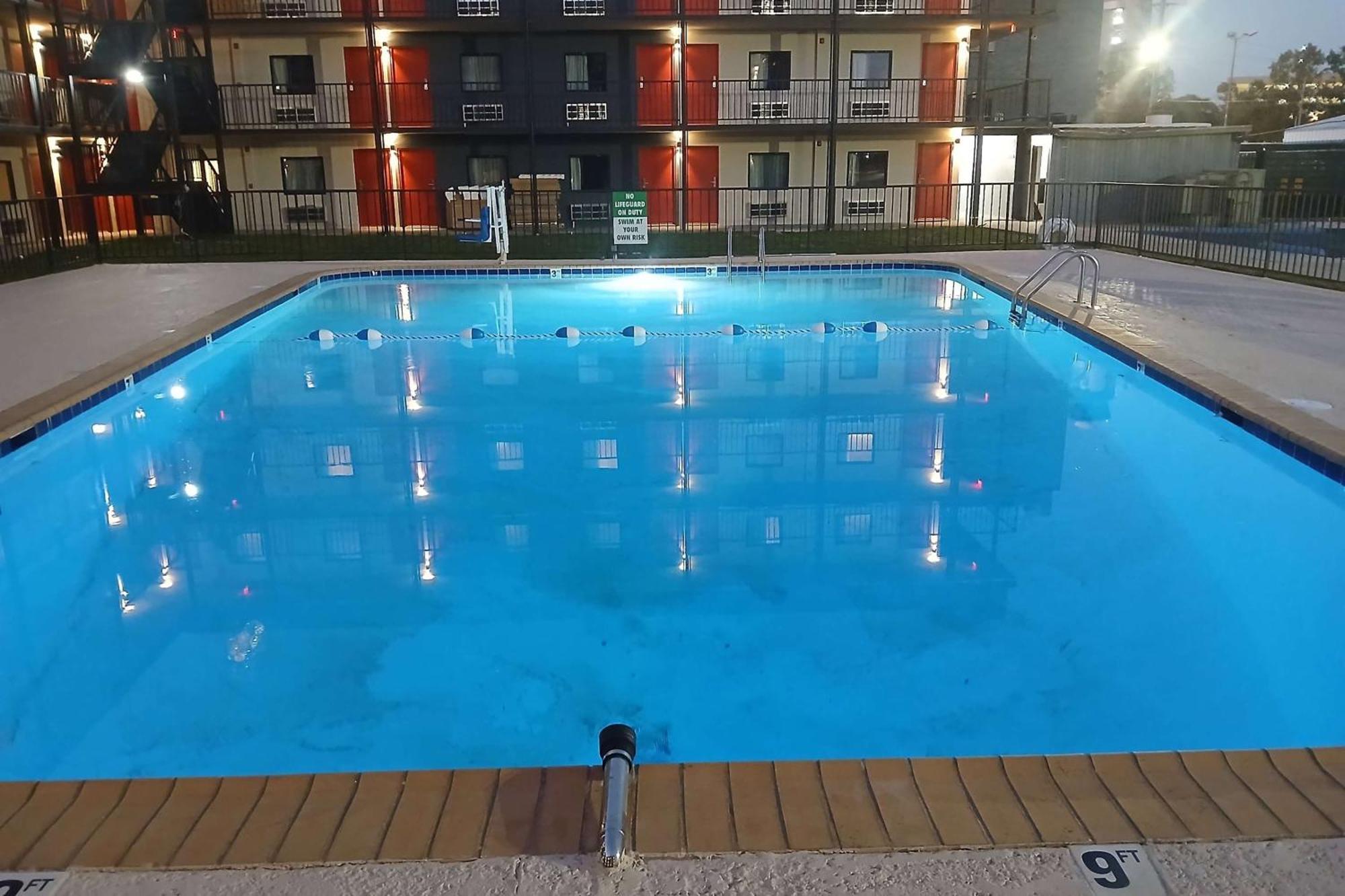 Days Inn By Wyndham Kenner/New Orleans Airport South 外观 照片