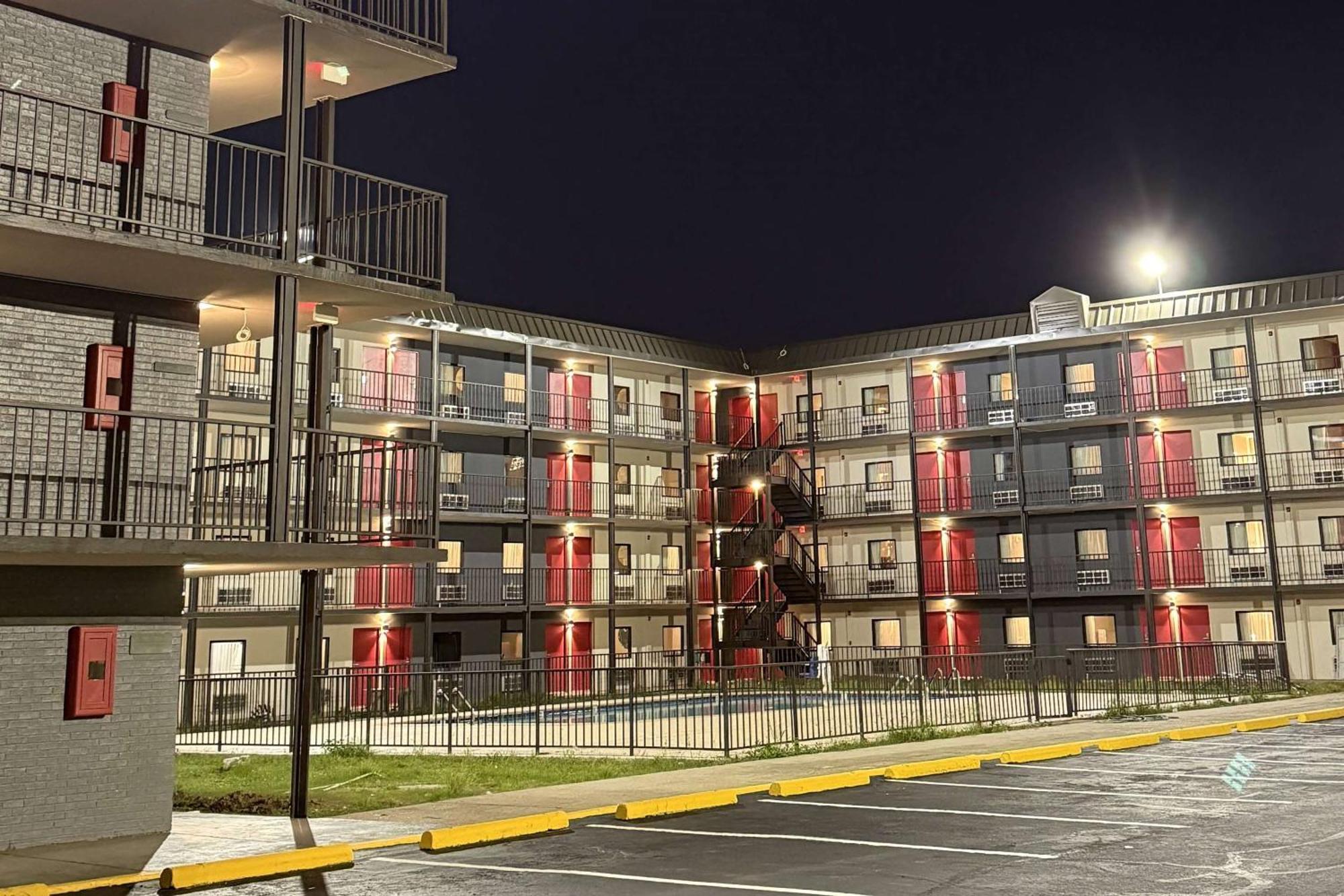 Days Inn By Wyndham Kenner/New Orleans Airport South 外观 照片