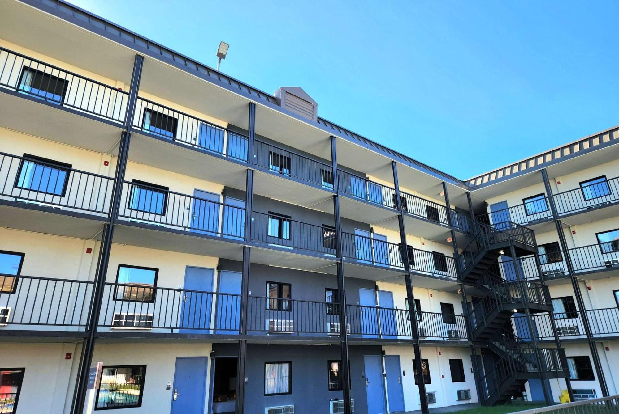 Days Inn By Wyndham Kenner/New Orleans Airport South 外观 照片
