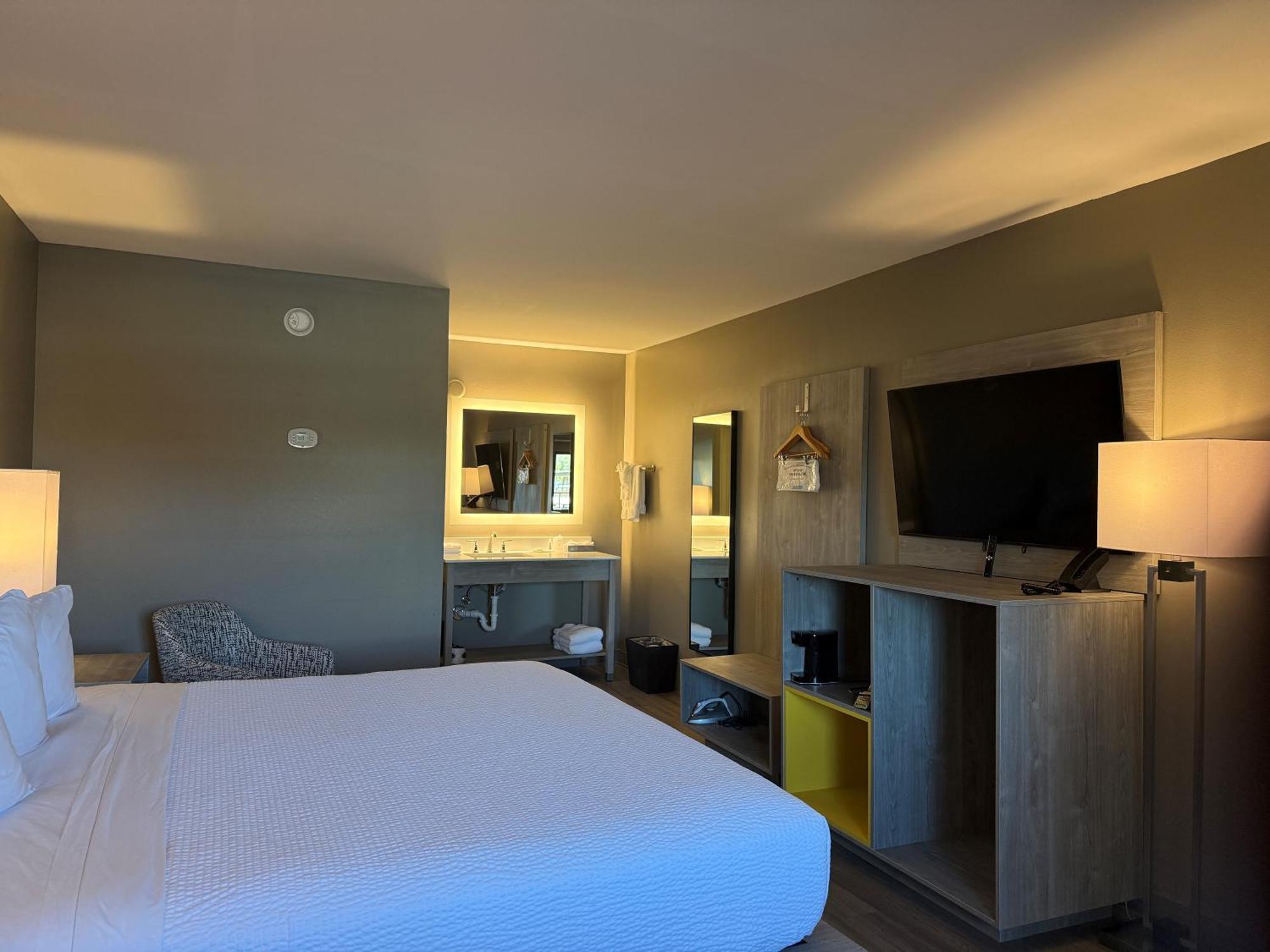 Days Inn By Wyndham Kenner/New Orleans Airport South 外观 照片
